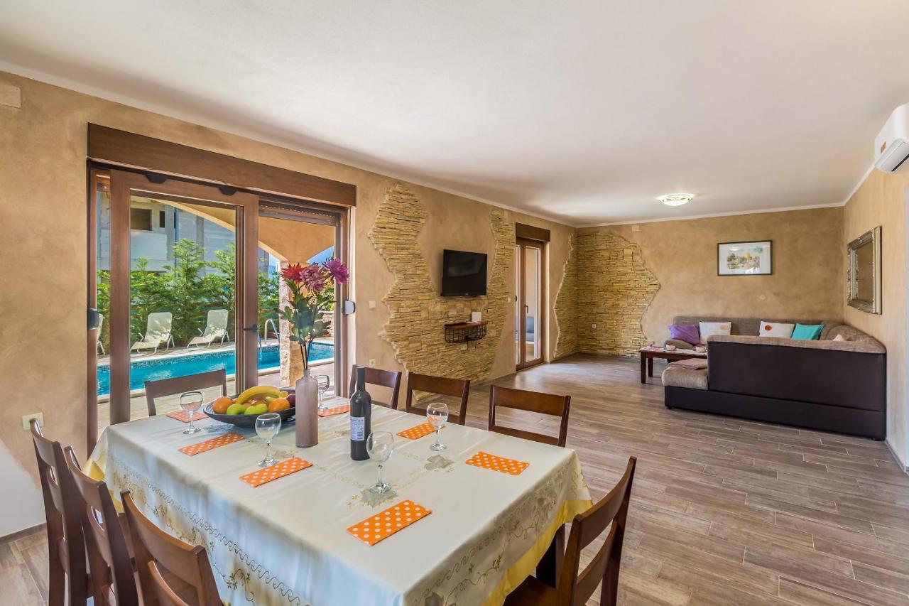 Villa Dijana East Linardići المظهر الخارجي الصورة