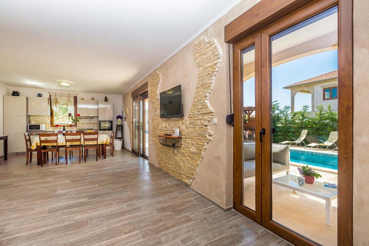 Villa Dijana East Linardići المظهر الخارجي الصورة
