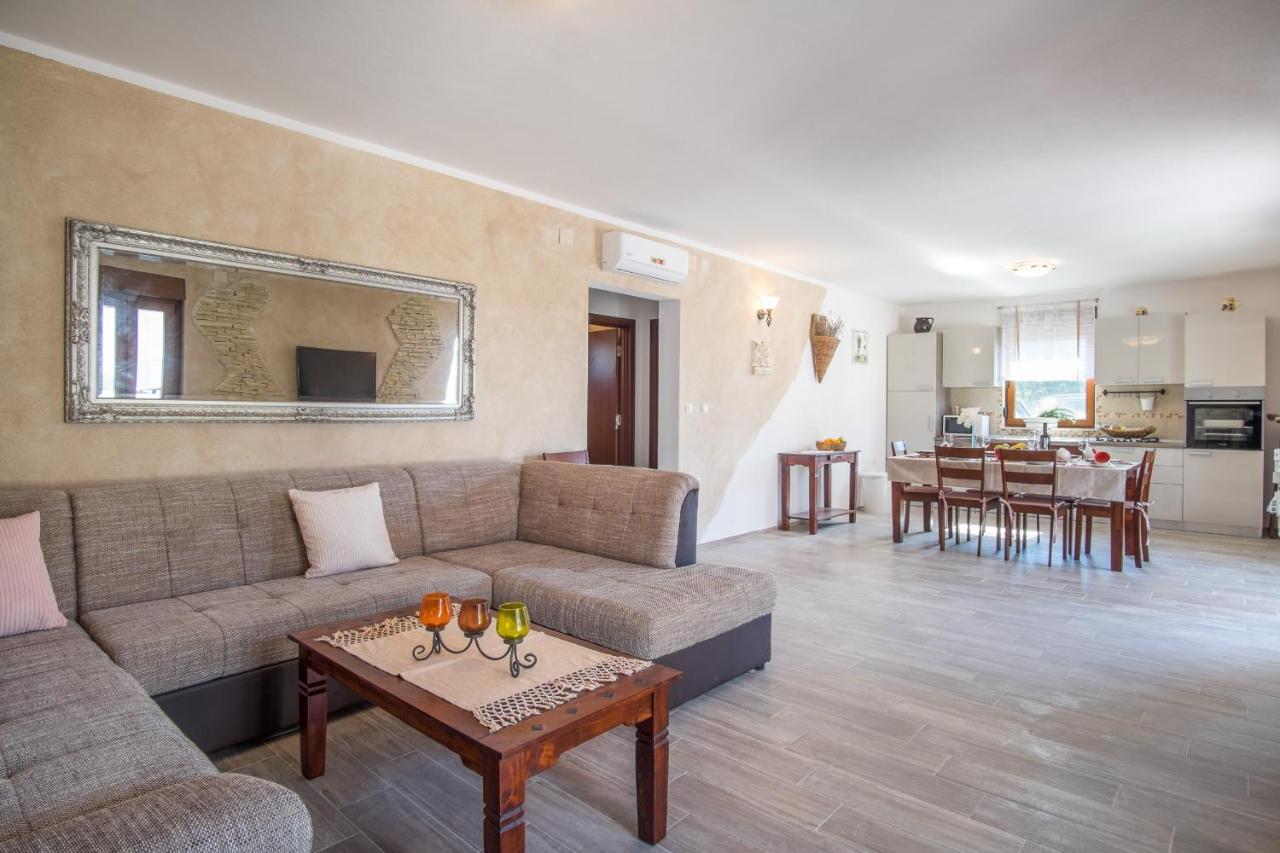 Villa Dijana East Linardići المظهر الخارجي الصورة